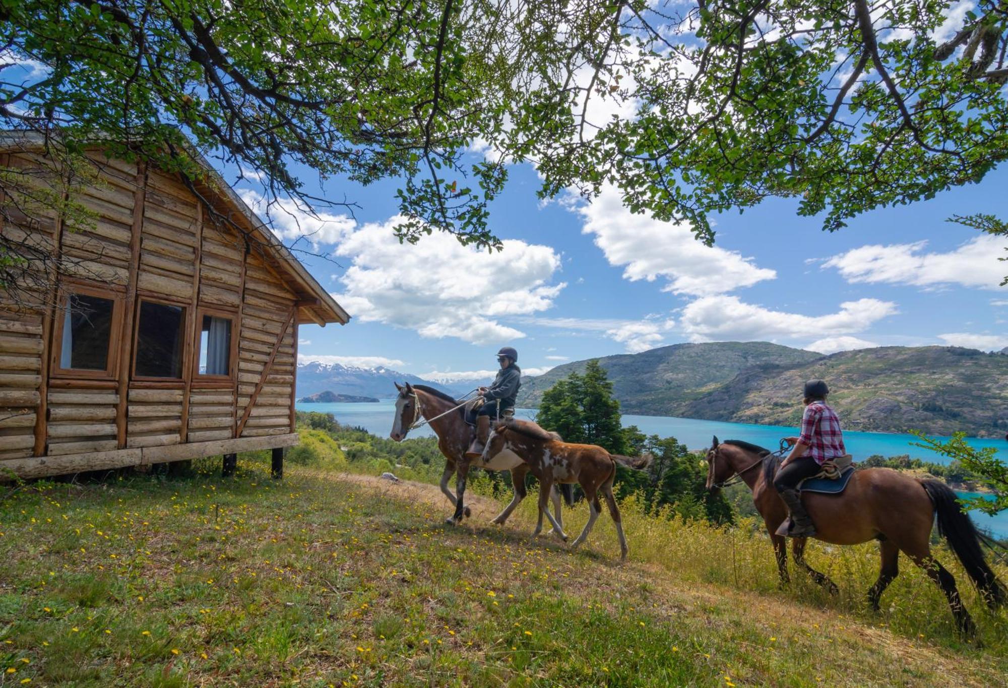 Mallin Colorado Ecolodge Aldana Exterior foto