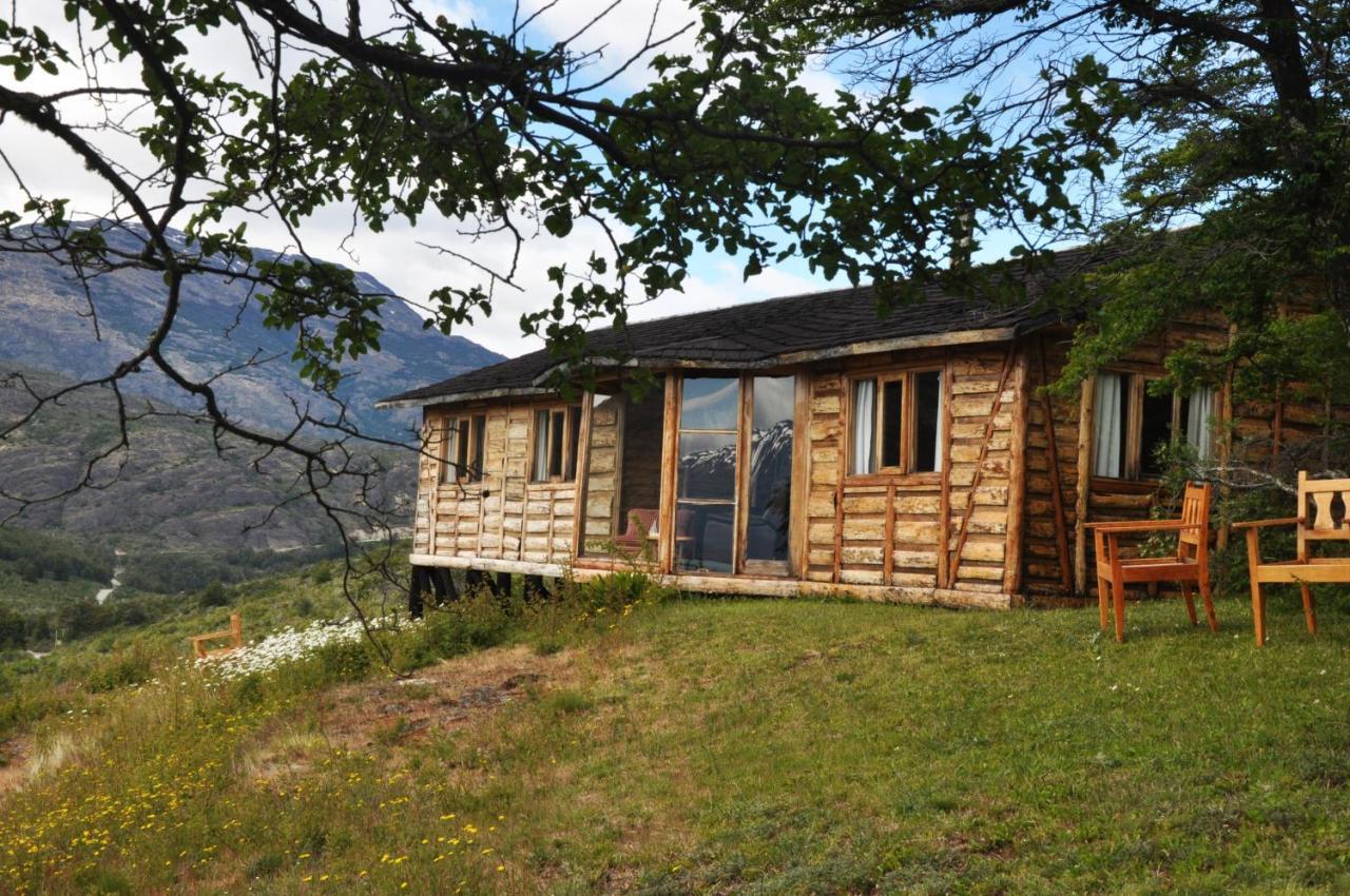 Mallin Colorado Ecolodge Aldana Exterior foto